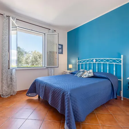 Anna Messina Villa *